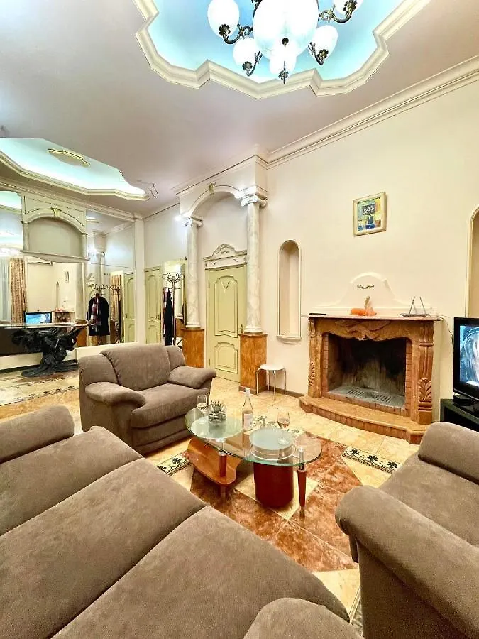 Great One Bed Right Near Opera House Διαμέρισμα Κίεβο
